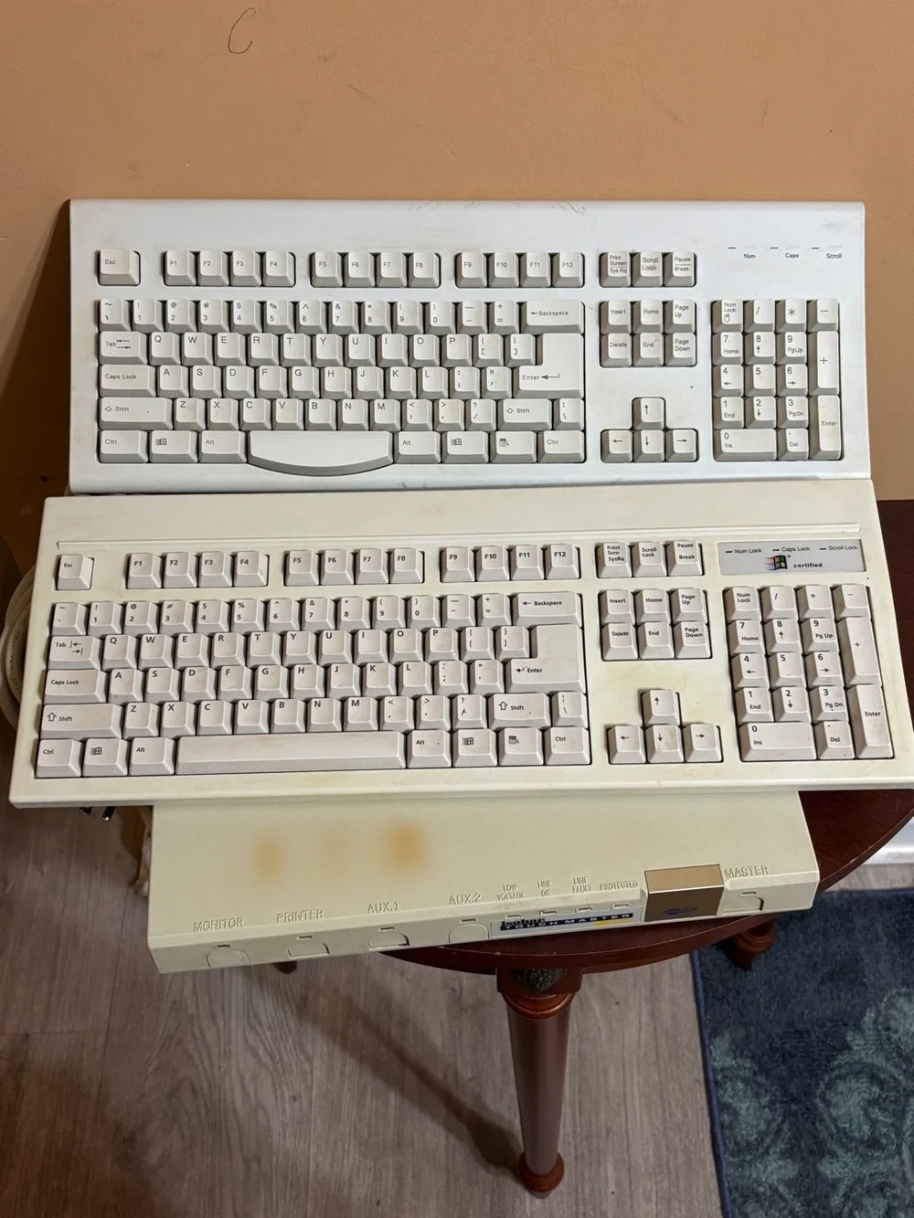 Vintage Beige PC Keyboard - White / Cream Wired USB/PS2 Compatible